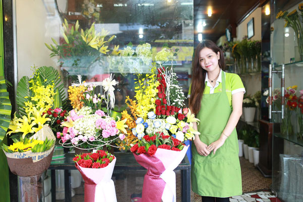 Cửa hàng hoa khai trương giá rẻ